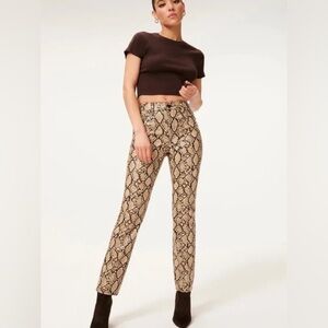 NWT! Good American- Good Classic Faux Leather Pant in Neutral Snake - Size 0
